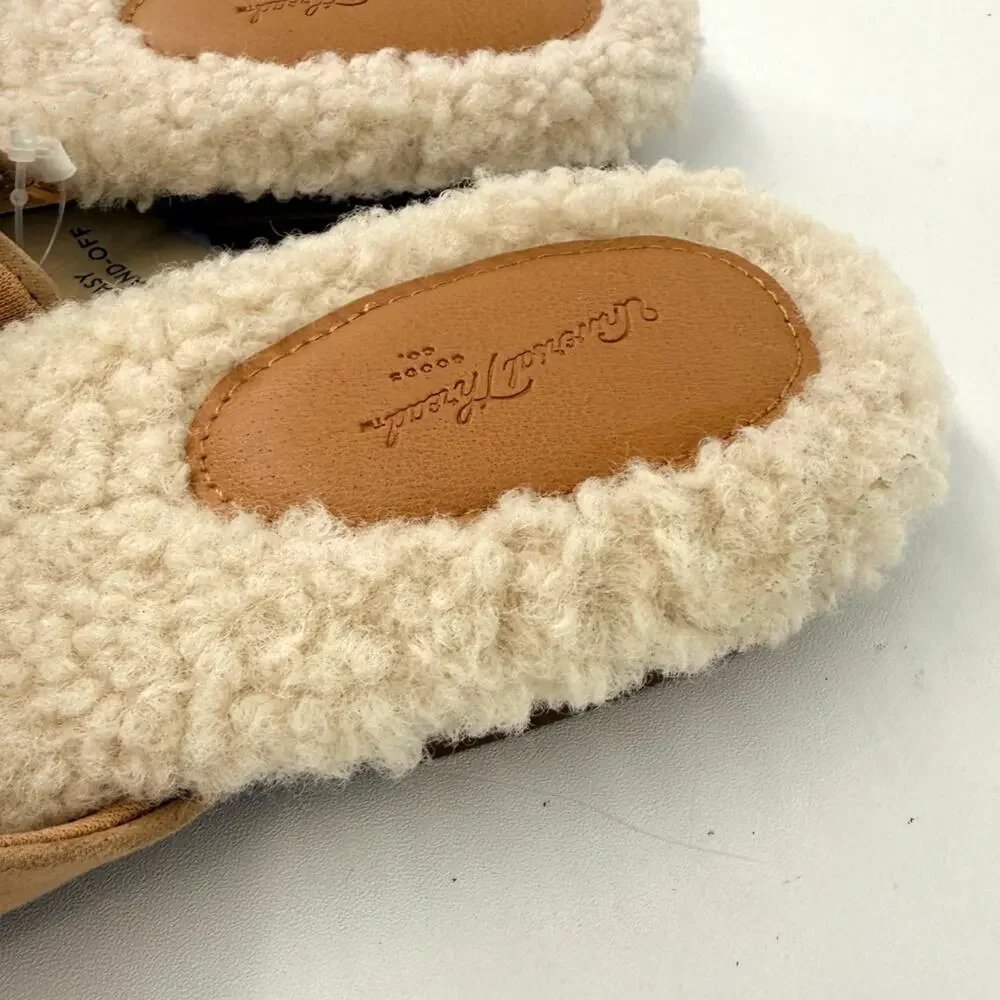Universal Thread Tan Faux Suede Sherpa Mule Slippers Pointed Toe Womens Sz 8.5